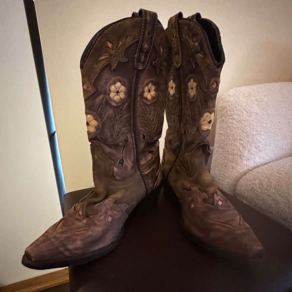 Women's Miss Kate Western Boots - Pink